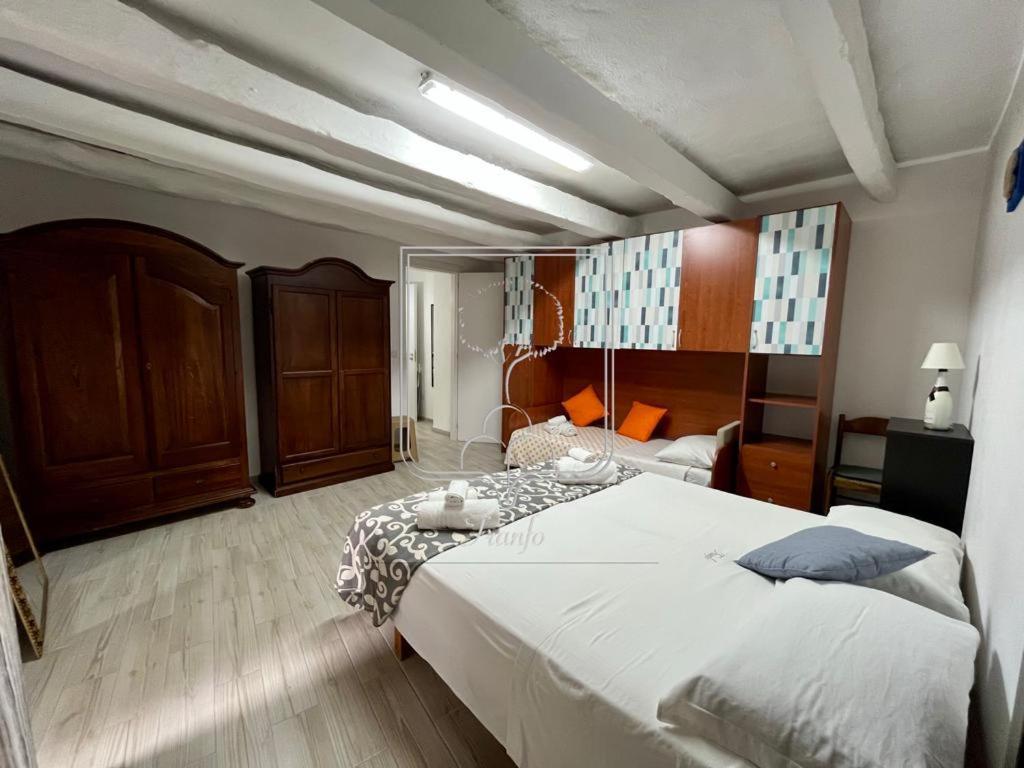 Apartamento Il Marchese Del Grillo Tropea Habitación foto