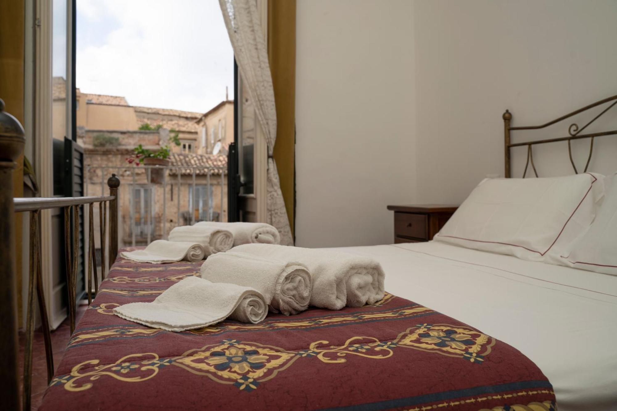 Apartamento Il Marchese Del Grillo Tropea Habitación foto