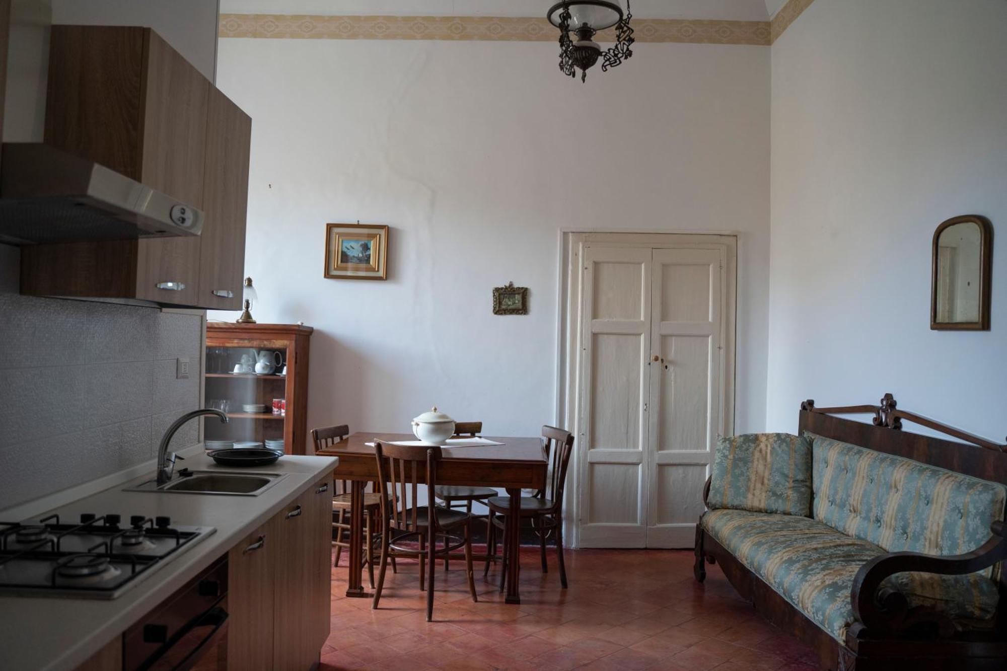 Apartamento Il Marchese Del Grillo Tropea Habitación foto